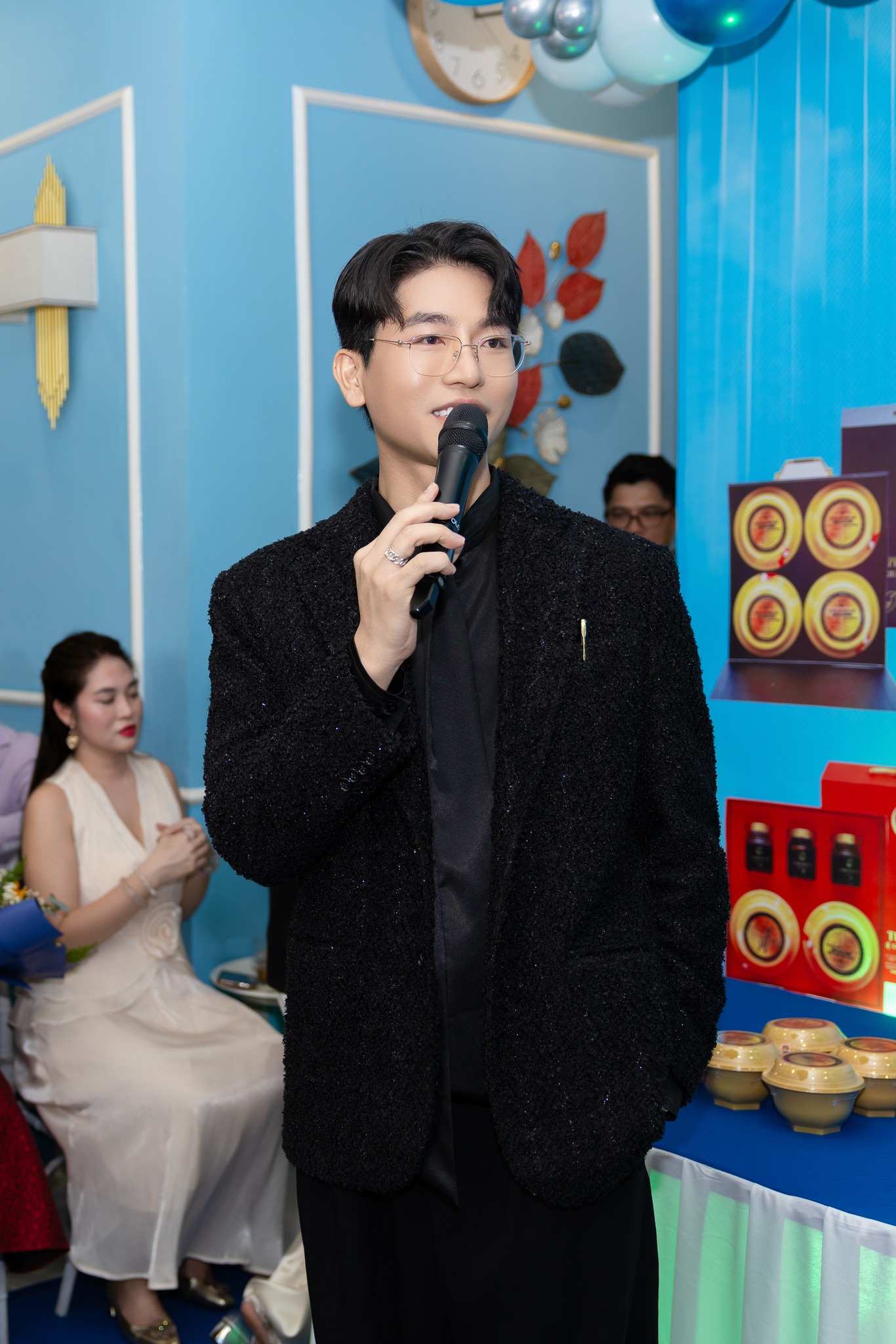 Ca Nhạc Sỹ Bá Thành
